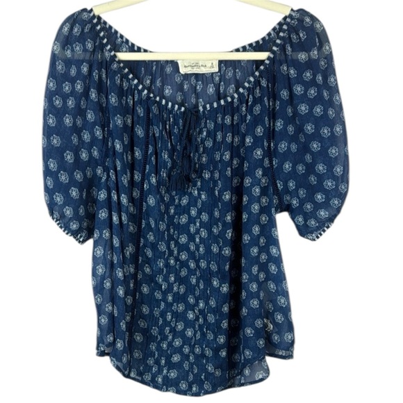 Abercrombie & Fitch Blue & White Puffer Sleeve Sheer Blouse Tie Front Size M - Picture 1 of 12